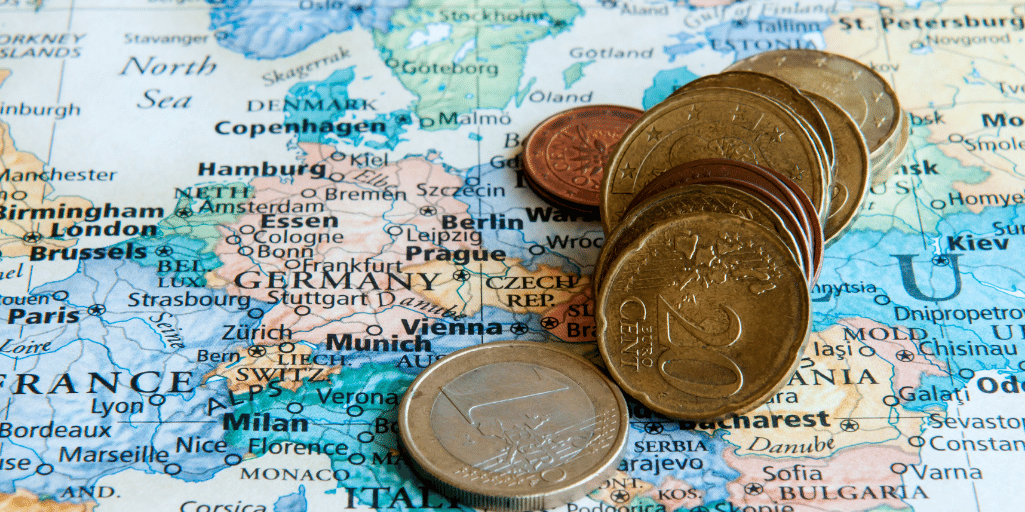 Como é que o dinheiro vivo está classificado em toda a Europa?